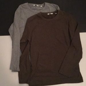 Men’s Uniqlo crew neck shirts 2lots size S